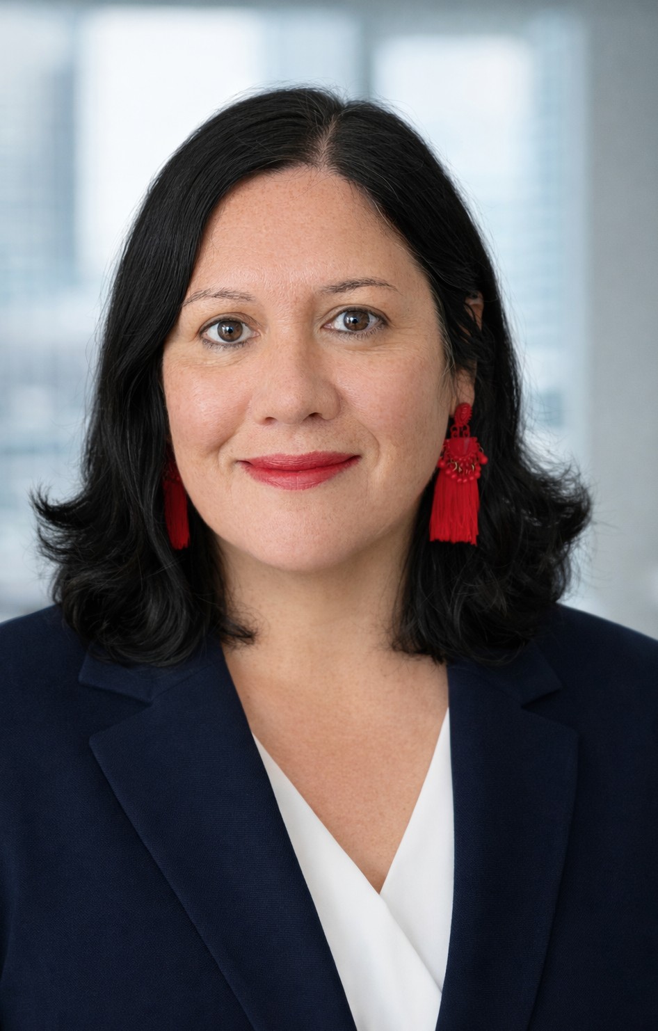 Sasha Bennett-Roomipoor